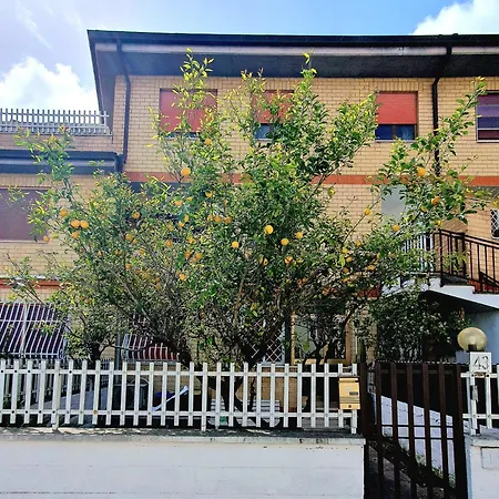 Ferienwohnung Lemon Tree House Ostia Antica Exterior foto